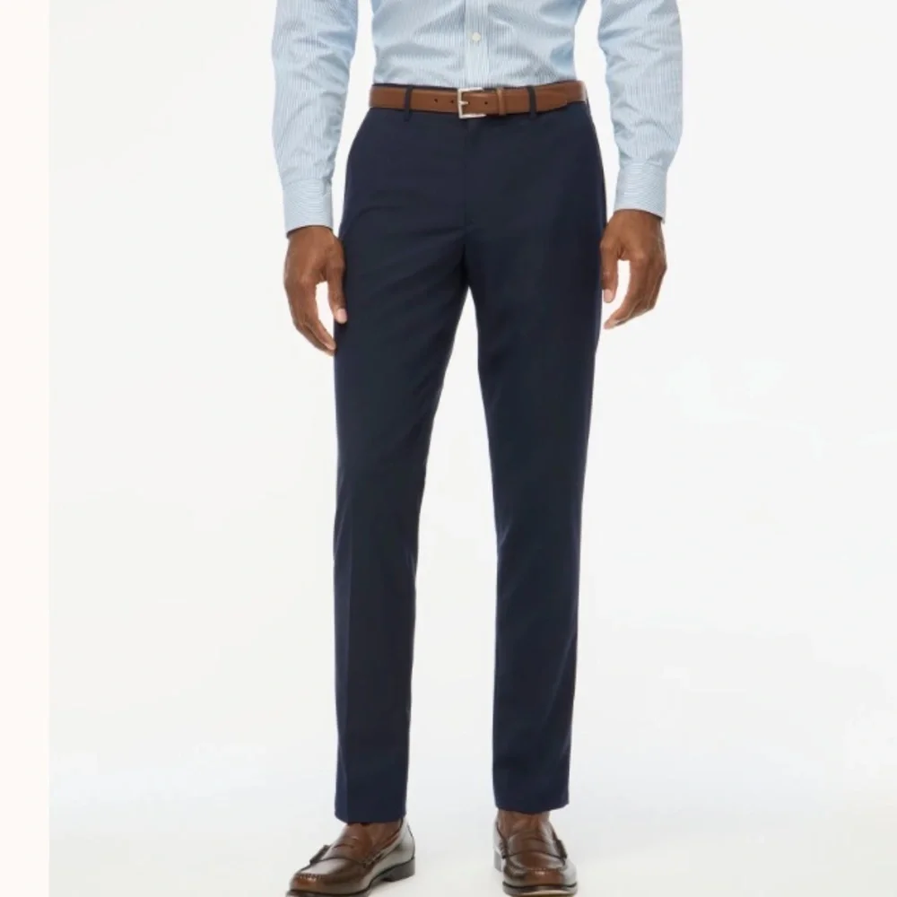 J crew navy Thompson suit pant in four-season wool blend